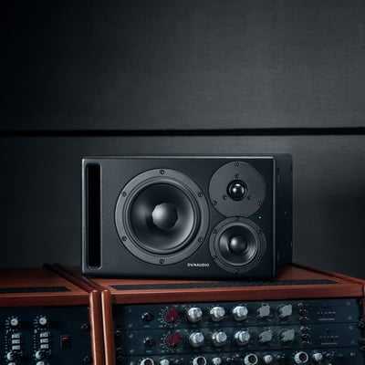 Dynaudio-Core-47-Right---04_1200x1200px